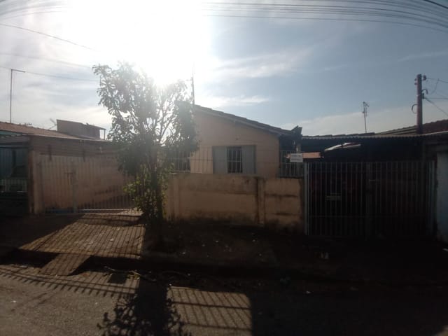 Casa com 230m² 2 quartos e 1 banheiro, à venda, no bairro Vila Brasil em São João da Boa Vista