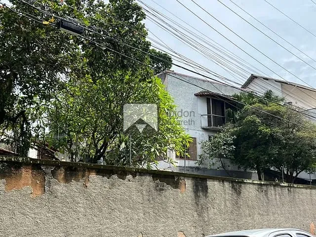 Casa com 800m² 4 quartos e 4 banheiros, à venda, no bairro Piratininga em Niterói