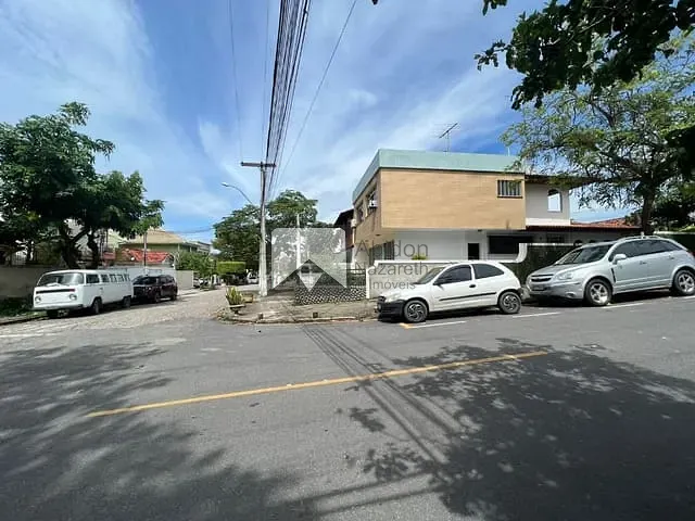 Casa com 800m² 4 quartos e 4 banheiros, à venda, no bairro Piratininga em Niterói