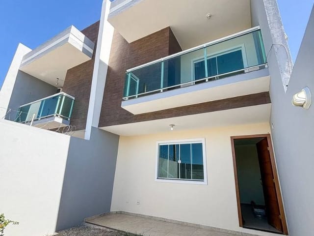 Casa com 95m² 2 quartos e 2 banheiros, à venda, no bairro Lagoa em Macaé