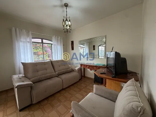 Casa com 481m² 4 quartos e 3 banheiros, à venda, no bairro Setor Sudoeste em Goiânia