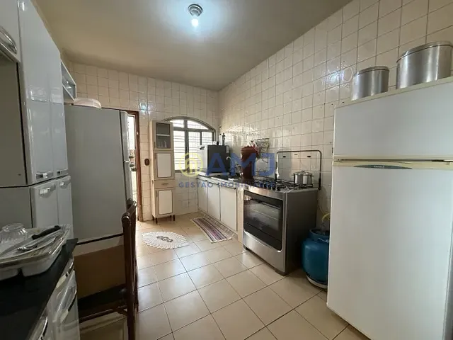 Casa com 481m² 4 quartos e 3 banheiros, à venda, no bairro Setor Sudoeste em Goiânia