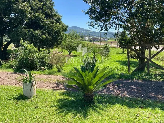 Casa com 5828m² 3 quartos e 2 banheiros, à venda, no bairro D. Pedro II em Arroio do Meio