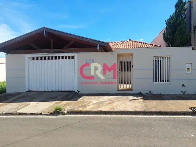 Casa com 360m² 3 quartos e 2 banheiros, à venda, no bairro Parque Residencial Laranjeiras II em Taquaritinga