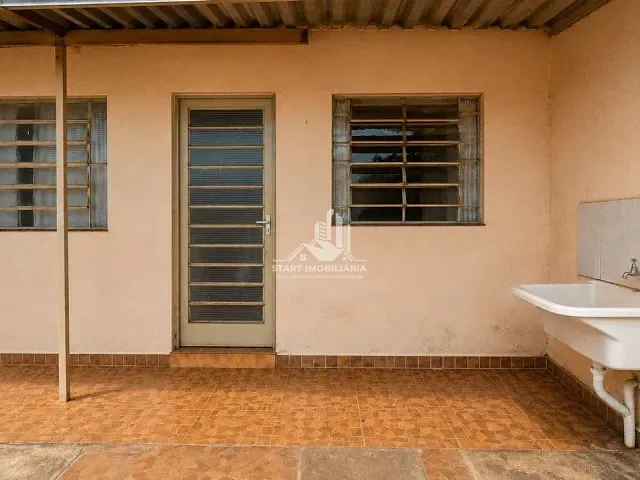 Casa com 385m² 4 quartos e 2 banheiros, à venda, no bairro Jardim Vista Alegre em Pederneiras