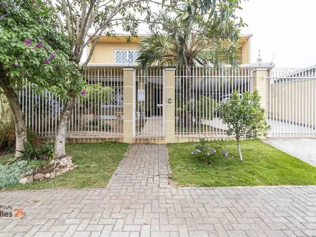 Casa com 420m² 4 quartos e 4 banheiros, à venda, no bairro Uberaba em Curitiba