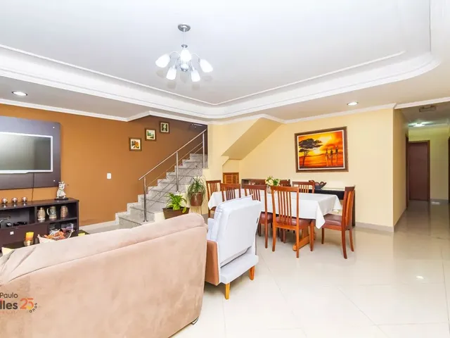 Casa com 420m² 4 quartos e 4 banheiros, à venda, no bairro Uberaba em Curitiba