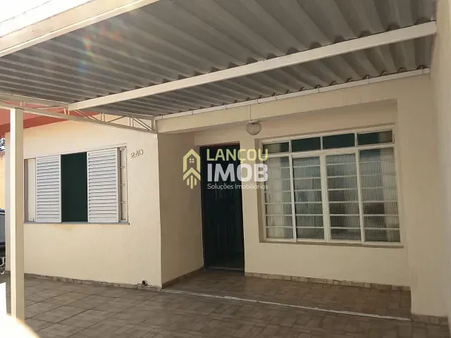 Casa 3 quartos e 2 banheiros, à venda, no bairro Vila Santa Terezinha em Várzea Paulista