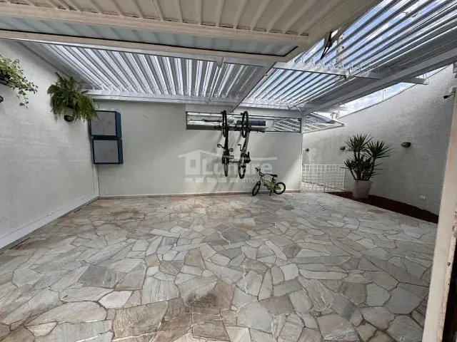 Casa com 221m² 3 quartos e 3 banheiros, à venda, no bairro Vila Suissa em Mogi das Cruzes