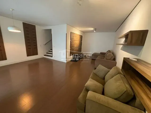 Casa com 221m² 3 quartos e 3 banheiros, à venda, no bairro Vila Suissa em Mogi das Cruzes