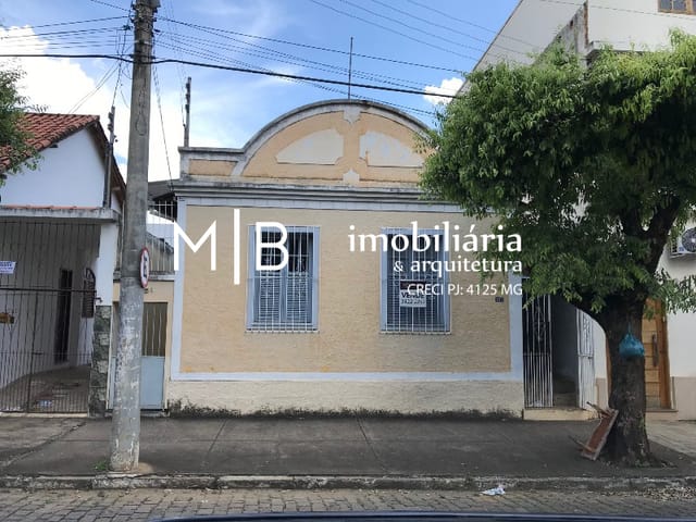 Casa à venda, no bairro CENTRO em CATAGUASES