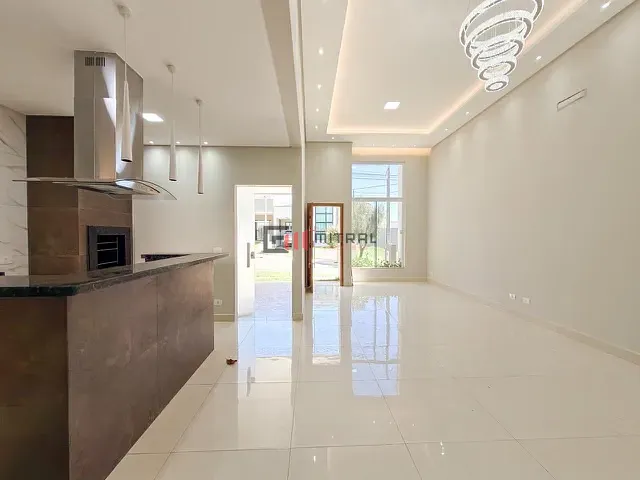 Casa 3 quartos e 2 banheiros, à venda, no bairro Heimtal em Londrina