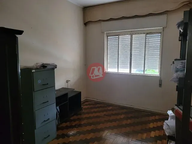 Casa com 415m² 3 quartos e 2 banheiros, à venda ou para alugar, no bairro Menino Deus em Porto Alegre