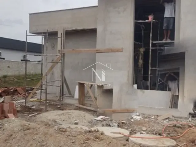 Casa com 240m² 3 quartos e 2 banheiros, à venda, no bairro Ubatiba em Maricá
