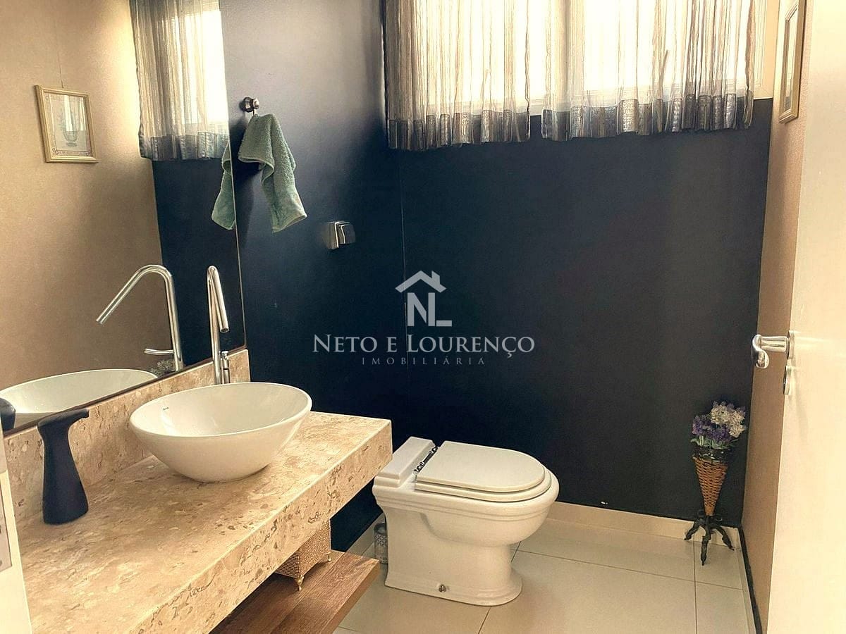 Casa à venda com 4 quartos, 410m² - Foto 32