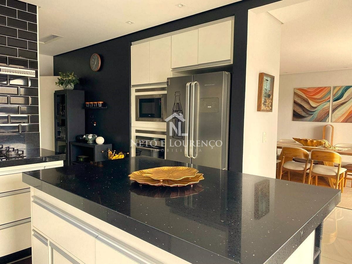 Casa à venda com 4 quartos, 410m² - Foto 24
