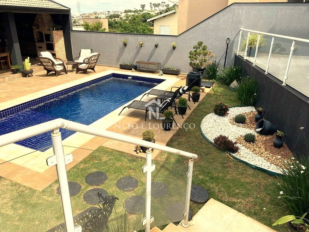 Casa à venda com 4 quartos, 410m² - Foto 1