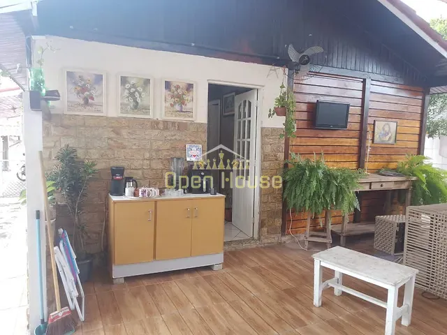 Casa com 300m² 4 quartos e 3 banheiros, à venda, no bairro Colinas de Porto Real em Porto Real