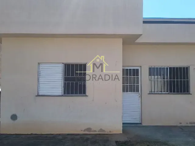 Casa com 250m² 2 quartos e 1 banheiro, à venda, no bairro Residencial Fazenda Planalto em Guaxupé