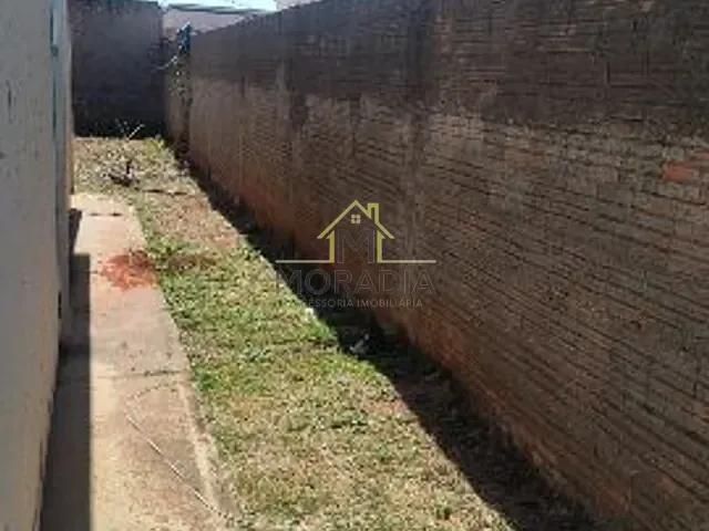 Casa com 250m² 2 quartos e 1 banheiro, à venda, no bairro Residencial Fazenda Planalto em Guaxupé