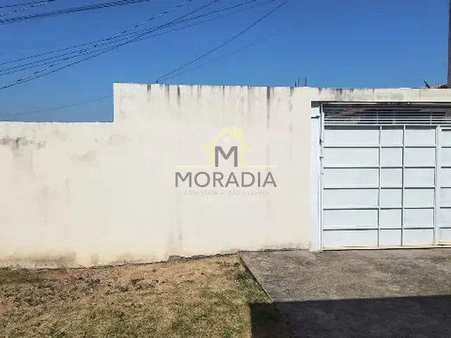 Casa com 250m² 2 quartos e 1 banheiro, à venda, no bairro Residencial Fazenda Planalto em Guaxupé