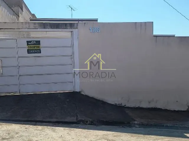 Casa com 250m² 2 quartos e 1 banheiro, à venda, no bairro Residencial Fazenda Planalto em Guaxupé