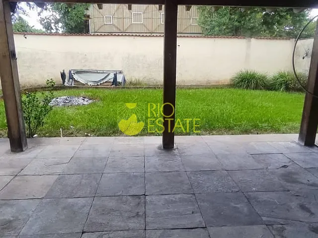 Casa com 350m² 3 quartos e 3 banheiros, à venda, no bairro Aero Clube em Volta Redonda