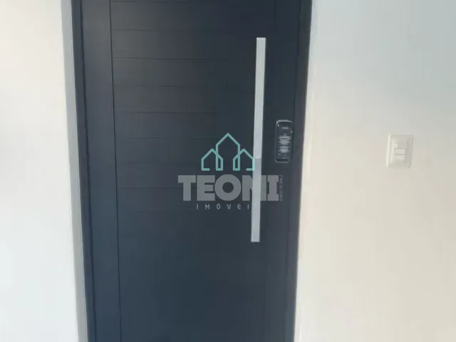 Casa com 300m² 3 quartos e 4 banheiros, à venda, no bairro Jardim Santa Tereza em Taubaté