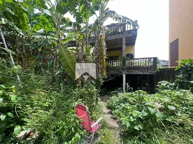 Casa com 590m² 4 quartos e 3 banheiros, à venda, no bairro São Francisco em Niterói