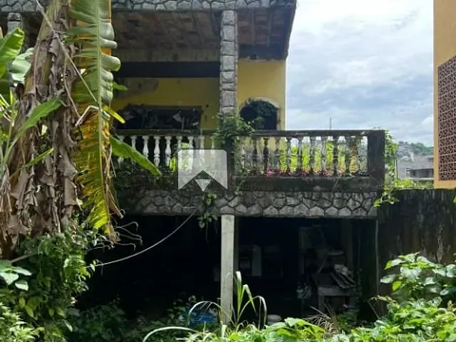 Casa com 590m² 4 quartos e 3 banheiros, à venda, no bairro São Francisco em Niterói