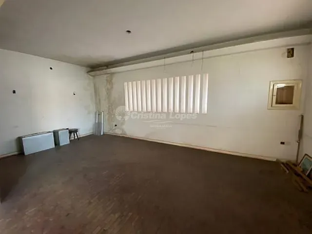 Casa com 520m² 8 quartos e 3 banheiros, à venda, no bairro Centro em Teresina