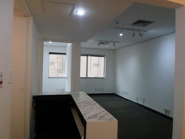 Foto do Conjunto comercial - CONJUNTO COMERCIAL ITAIM BIBI 70M² - 04 SALAS E 02 VAGAS. | CARAVIERI IMÓVEIS