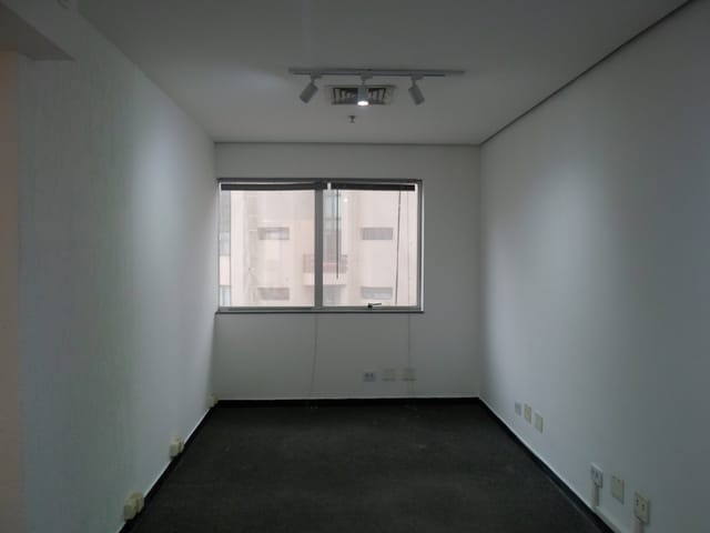 Foto do Conjunto comercial - CONJUNTO COMERCIAL ITAIM BIBI 70M² - 04 SALAS E 02 VAGAS. | CARAVIERI IMÓVEIS