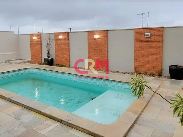 Casa 3 quartos e 5 banheiros, para alugar, no bairro Parque Residencial Laranjeiras I em Taquaritinga