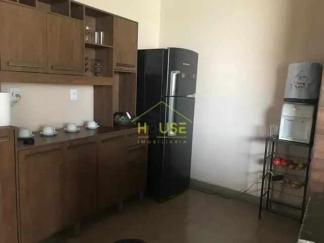 Casa com 193m², à venda, no bairro Parque Cidade Jardim II em Votuporanga