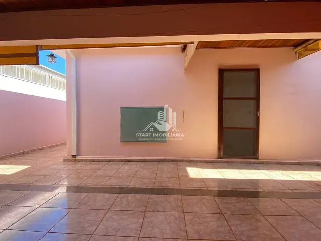 Casa 3 quartos e 2 banheiros, à venda, no bairro Jardim das Palmeiras I em Pederneiras