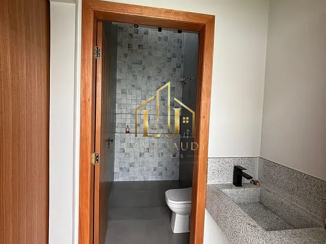 Casa com 364m² 3 quartos e 3 banheiros, à venda, no bairro São Sebastião em Chapada dos Guimarães