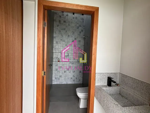 Casa com 364m² 3 quartos e 3 banheiros, à venda, no bairro São Sebastião em Chapada dos Guimarães