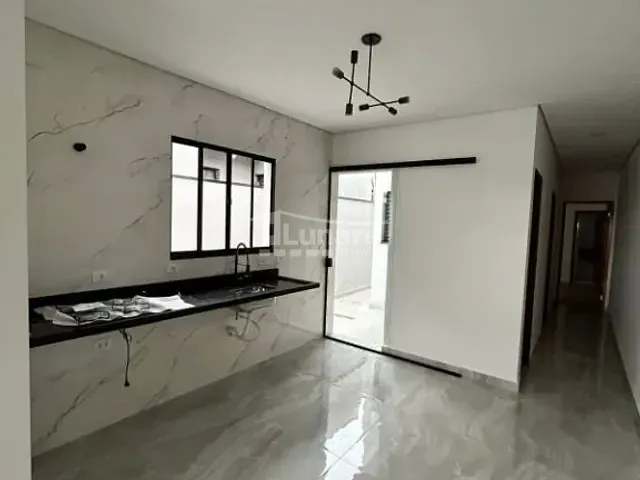 Casa com 125m² 2 quartos e 2 banheiros, à venda, no bairro Vila Nova Cintra em Mogi das Cruzes