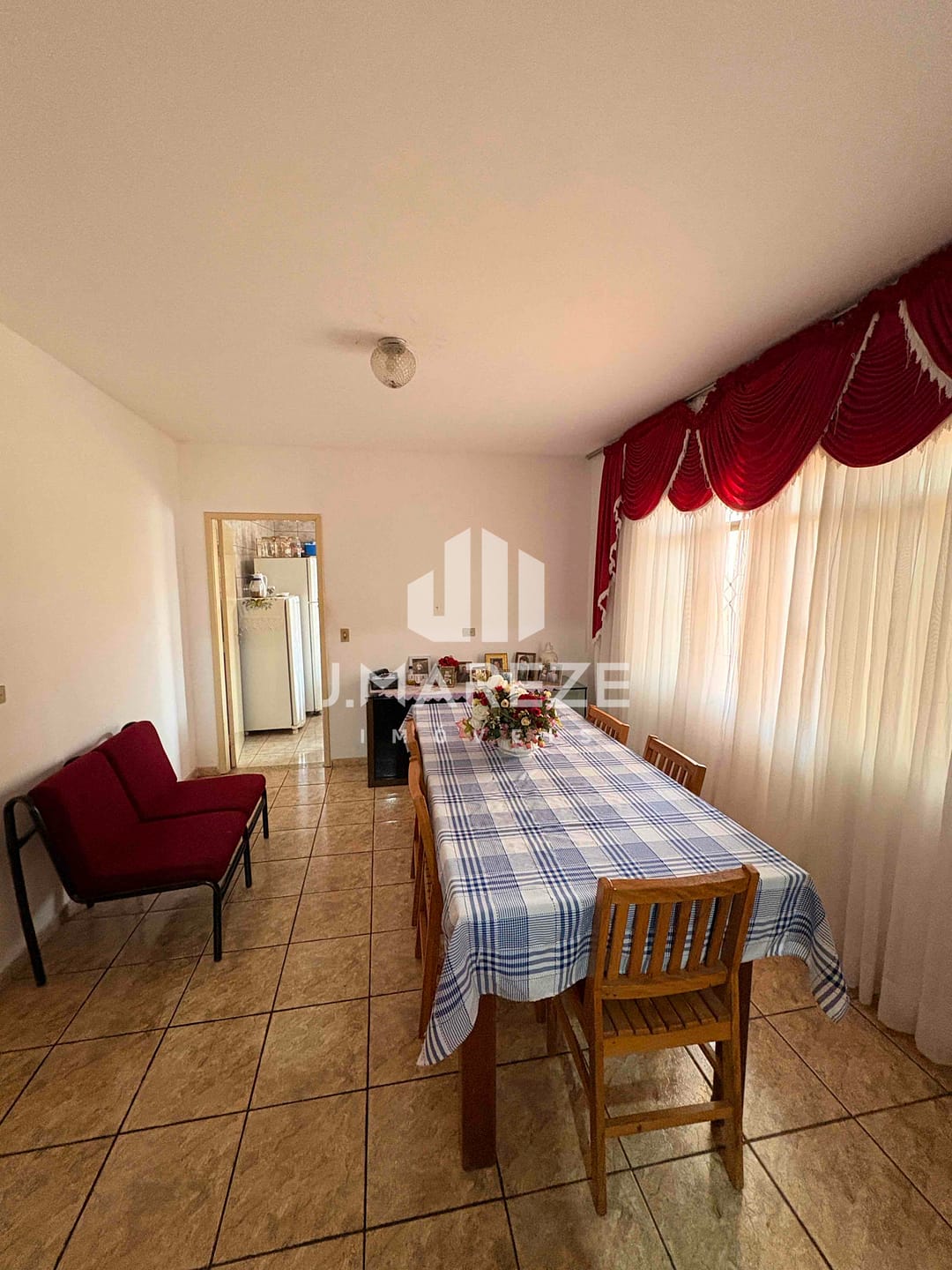 Casa à venda com 3 quartos, 140m² - Foto 3
