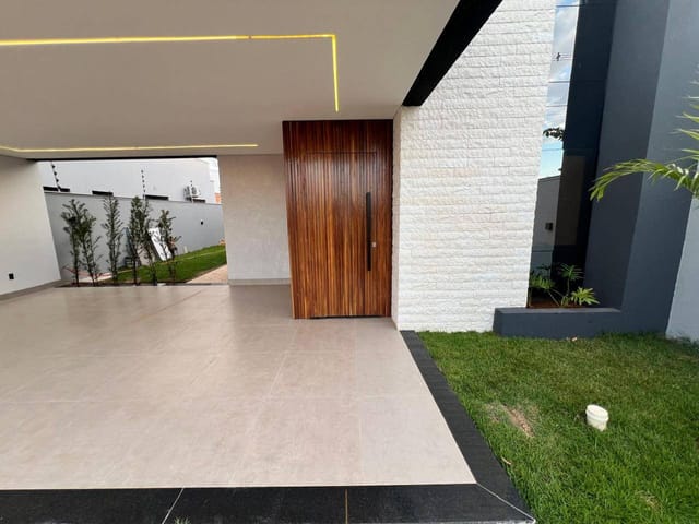 Casa com 352m² 3 quartos e 1 banheiro, à venda, no bairro Loteamento Jardim Nápoles em Sinop