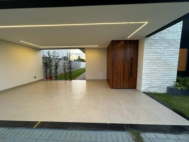 Casa com 352m² 3 quartos e 1 banheiro, à venda, no bairro Loteamento Jardim Nápoles em Sinop