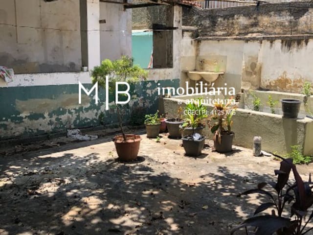 Casa com 200m², à venda, no bairro CENTRO em CATAGUASES