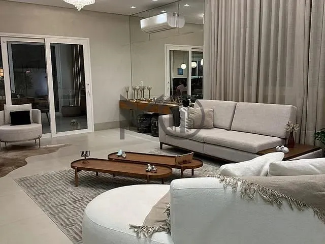 Casa com 397m² 4 quartos e 5 banheiros, à venda, no bairro Jardim Itália em Cuiabá