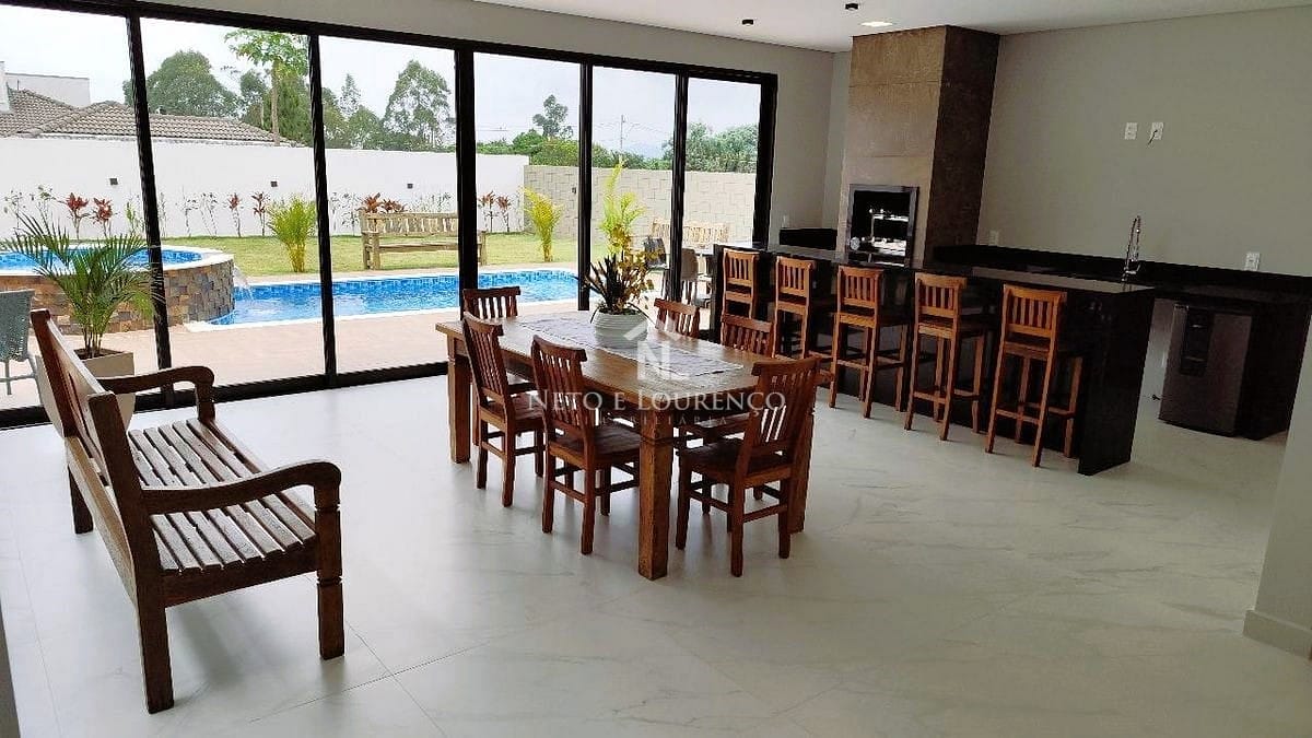 Casa à venda com 3 quartos, 1000m² - Foto 3
