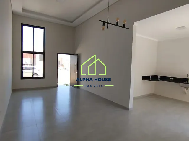 Casa 3 quartos e 1 banheiro, à venda, no bairro Residencial e Comercial Bosque da Imperatriz em Pindamonhangaba