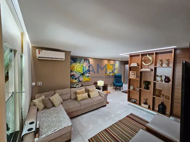 Casa com 240m² 3 quartos e 4 banheiros, à venda, no bairro Jardim América em Goiânia