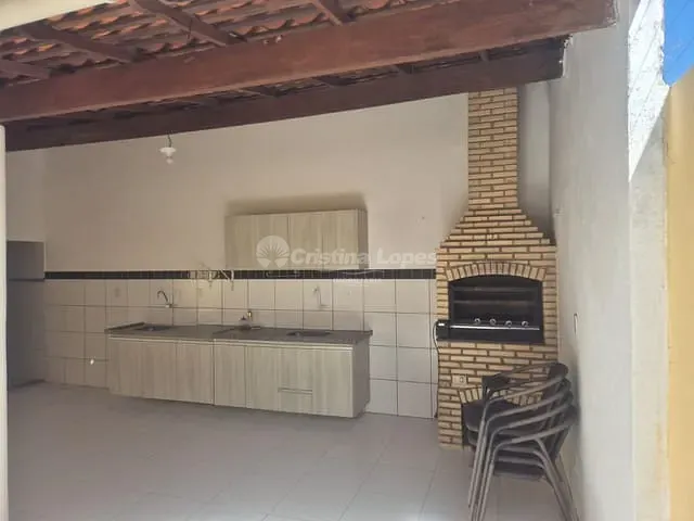 Casa 2 quartos e 2 banheiros, à venda, no bairro Gurupi em Teresina
