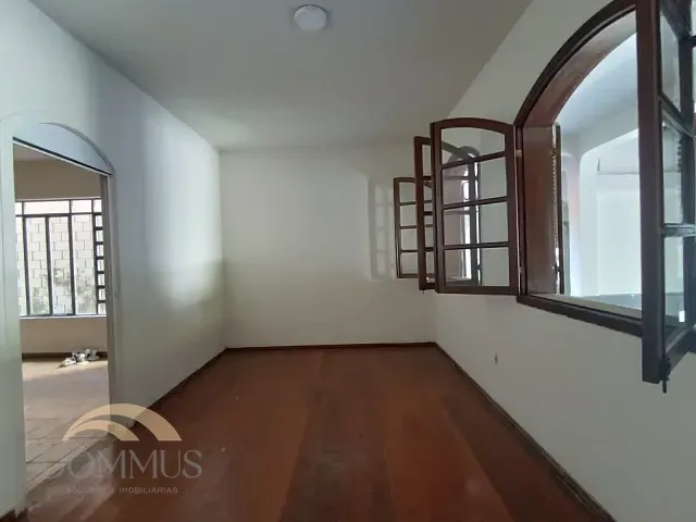 Casa com 357m², para alugar, no bairro Cidade Nobre em Ipatinga