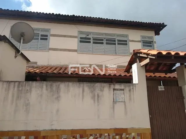 Casa 3 quartos e 1 banheiro, à venda, no bairro Centro em Camaçari